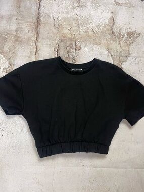 Zara Black Crewneck Crop Top Short-Sleeve Tee
